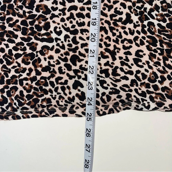 Maurices 24/7 Cream Brown Leopard Print Crew Neck Long Sleeve Tee Large Women’s - Picture 8 of 11